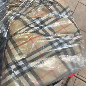 Burberry button down fleece